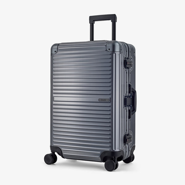 Axel Medium Suitcase in Gunmetal