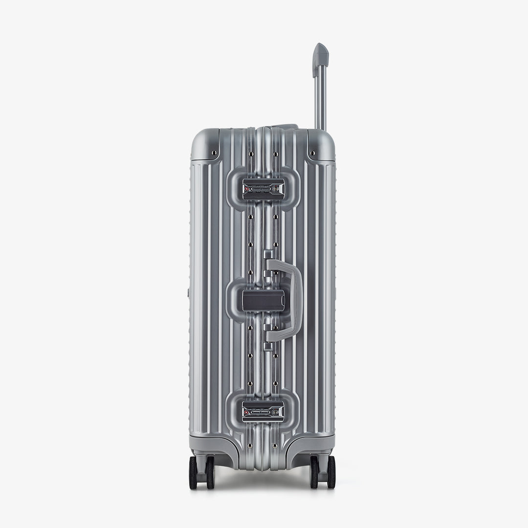 Axel Medium Suitcase in Silver