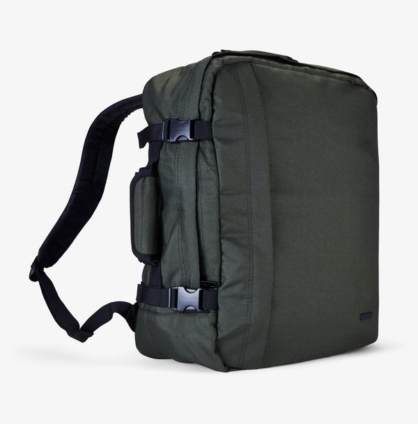 Cabin Medium Backpack in Olive Green