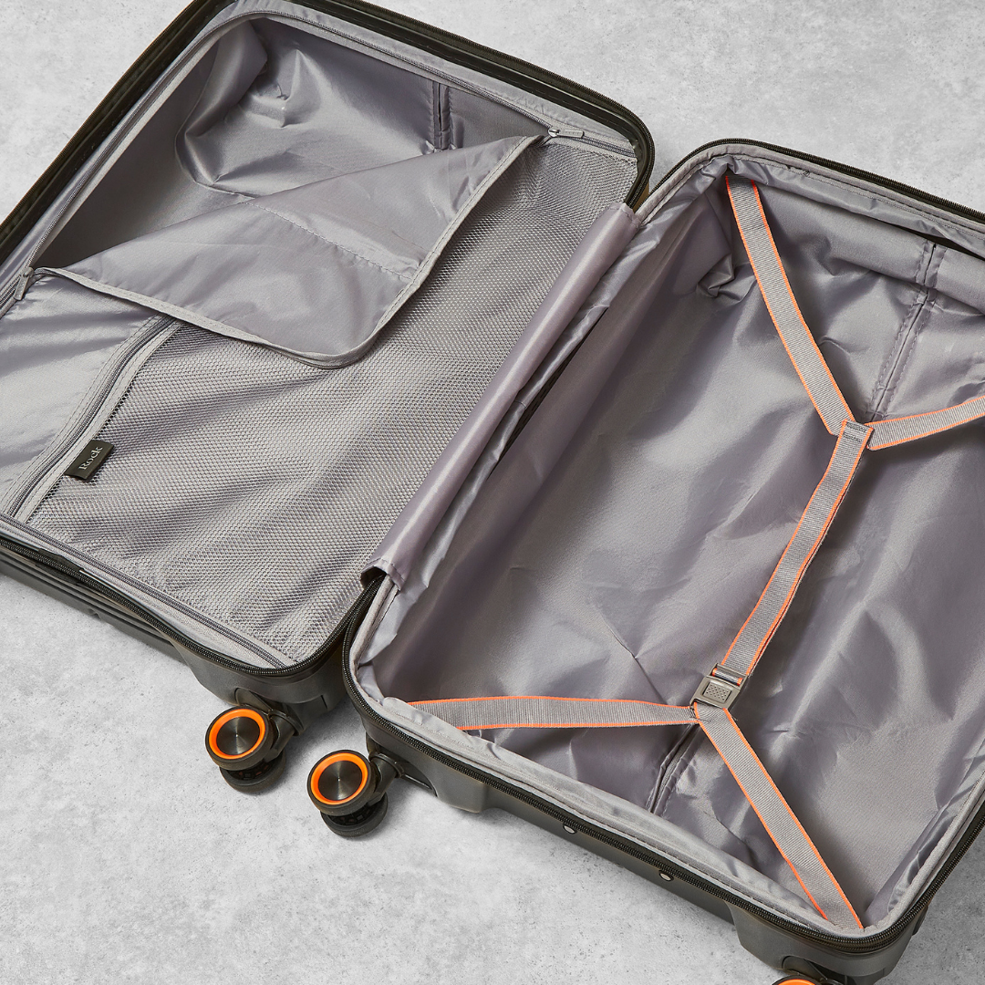 Genesis Large Suitcase in Black