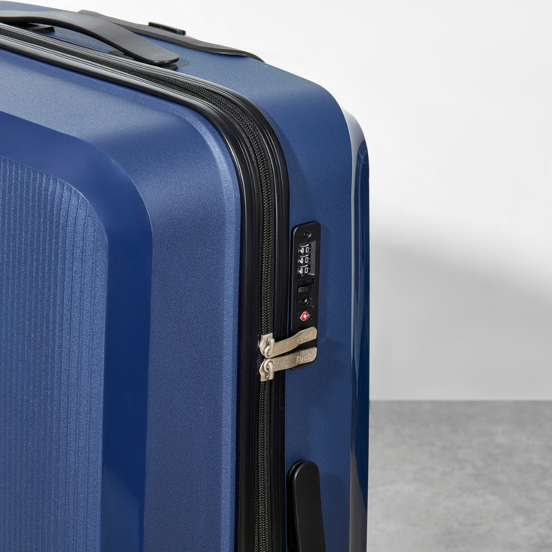 Hudson Large Suitcase in Navy