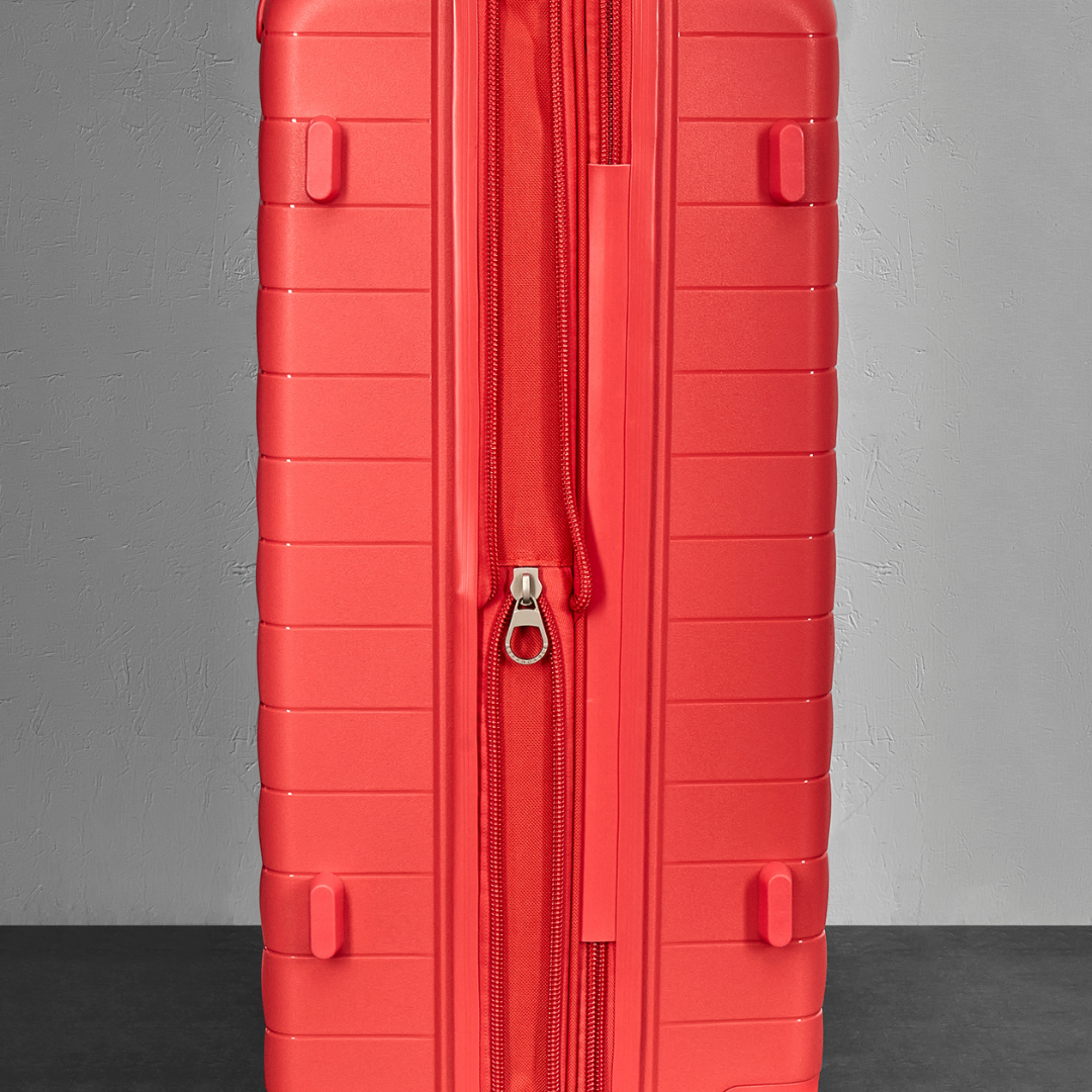 Palma Medium Suitcase in Coral