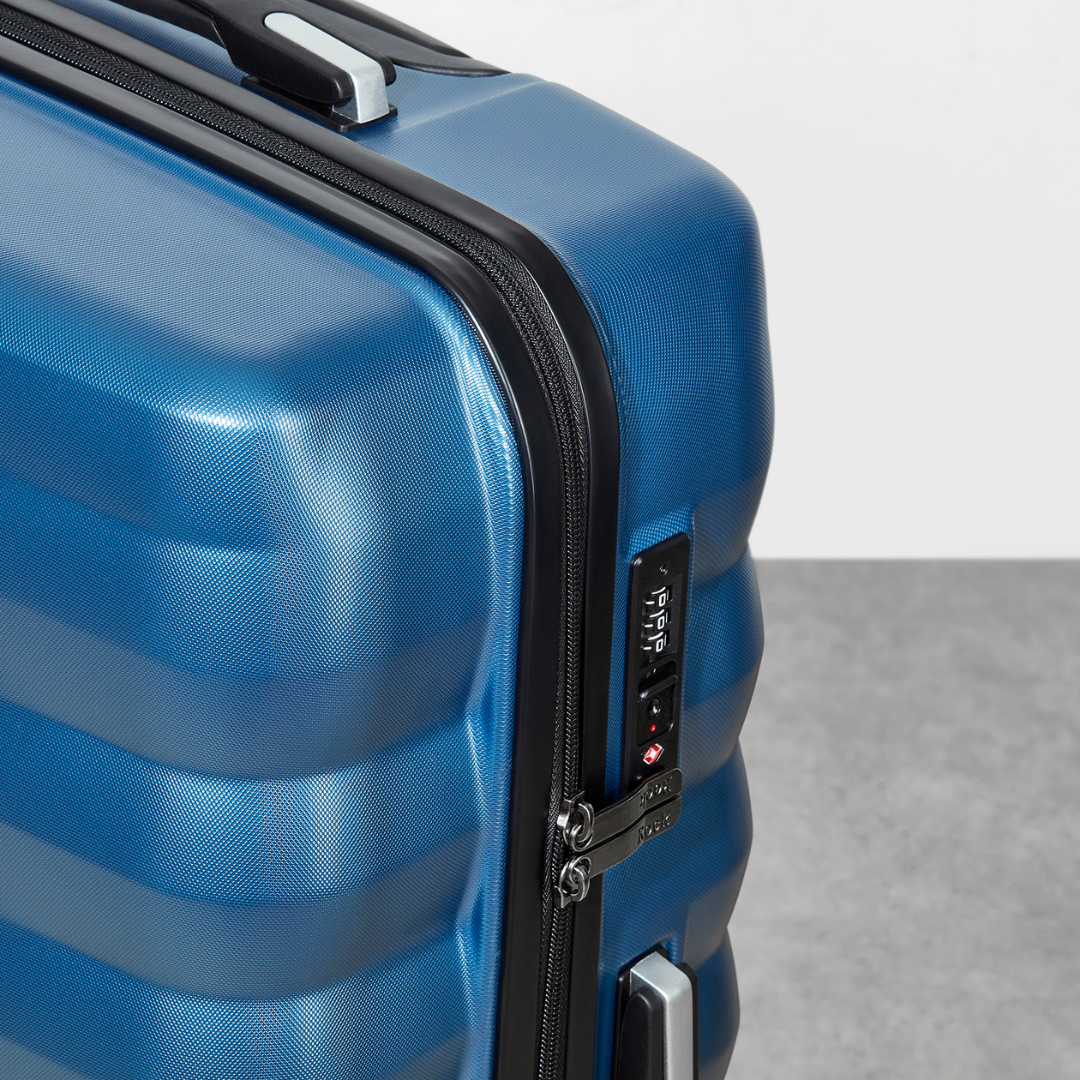 Berlin Small Suitcase in Blue