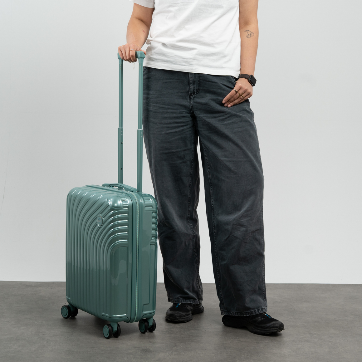Vesta Small Suitcase in Seafoam