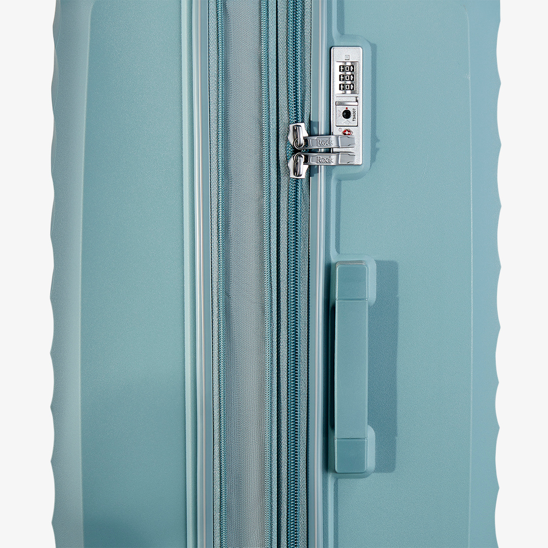 Sunwave Medium Suitcase in Light Blue