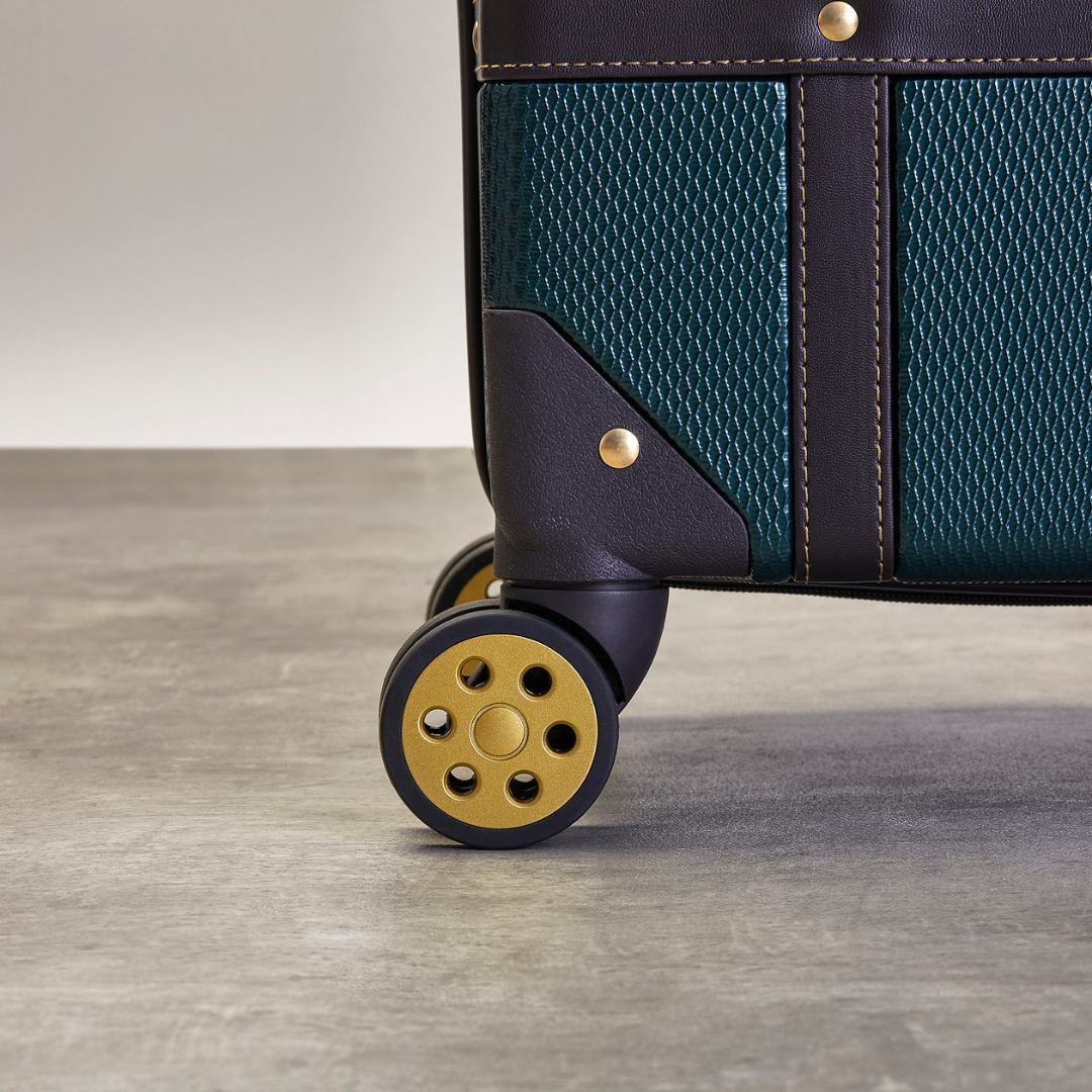 Vintage Set of 4 Suitcases in Emerald Green