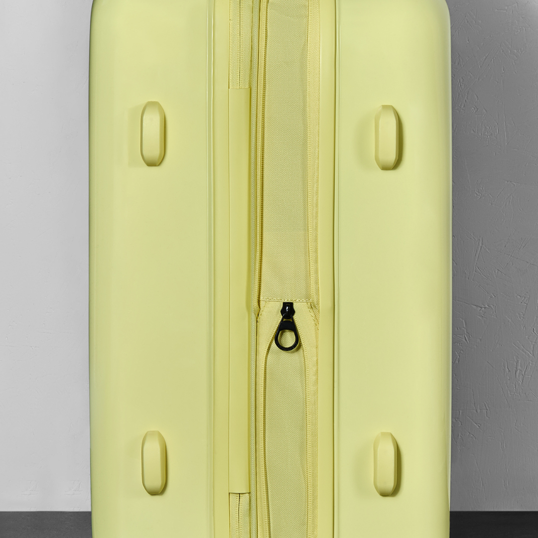 Gelato Medium Suitcase in Lemon Ice