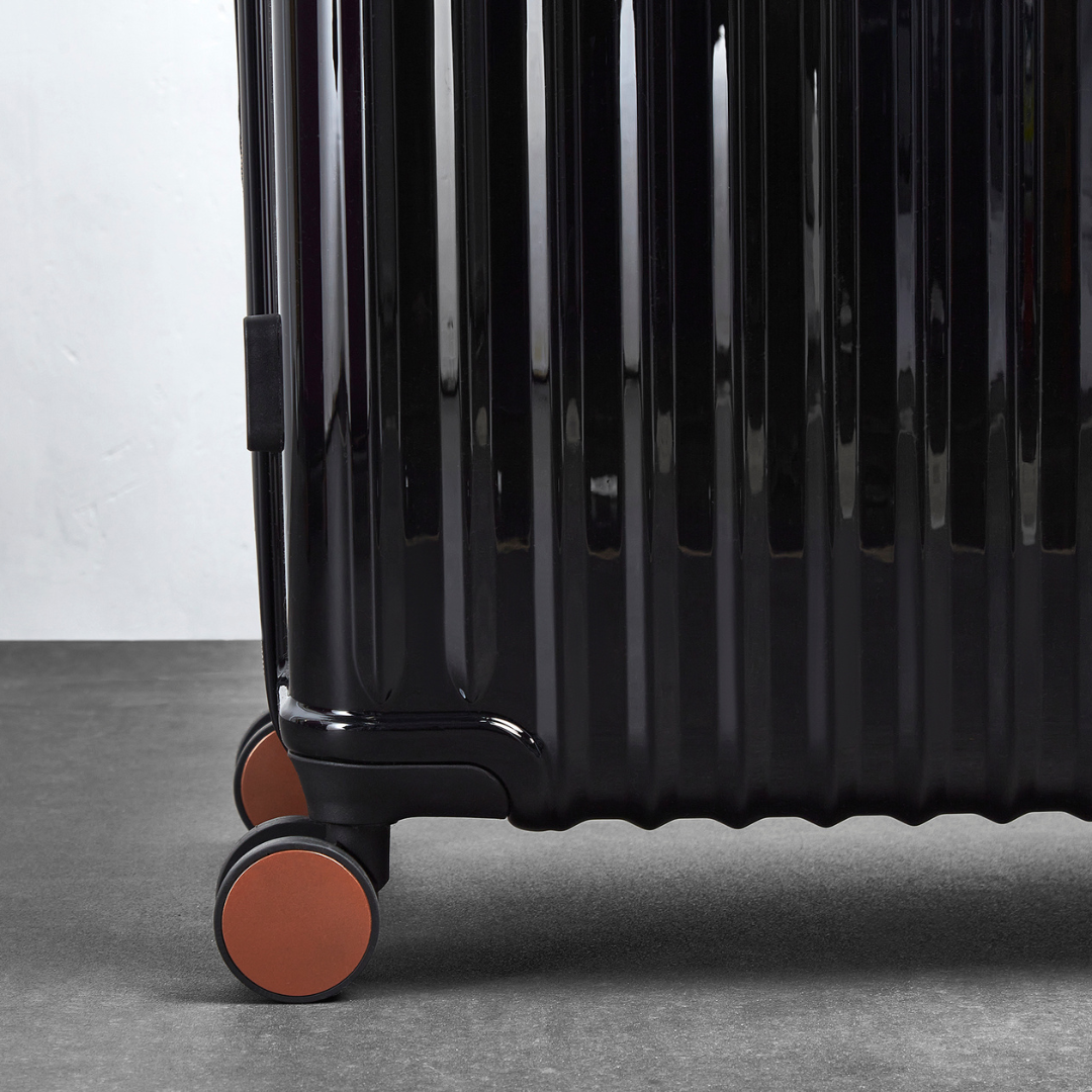 Selene Set of 4 Suitcases in Black
