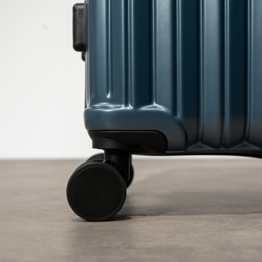Luna Small Suitcase in Blue