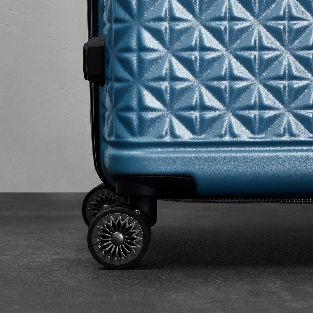 Maya Large Suitcase in Blue