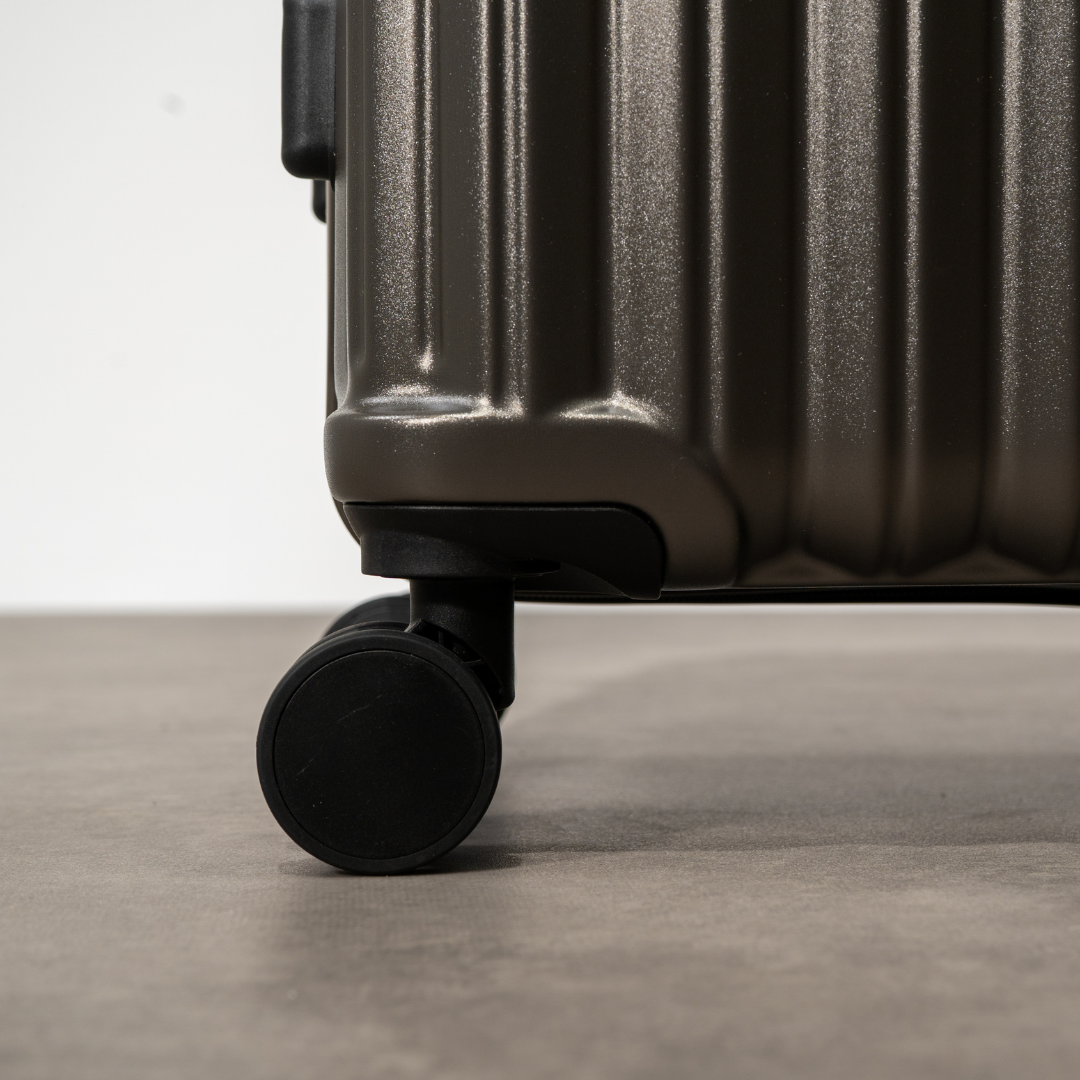 Luna Underseat Suitcase in Charcoal