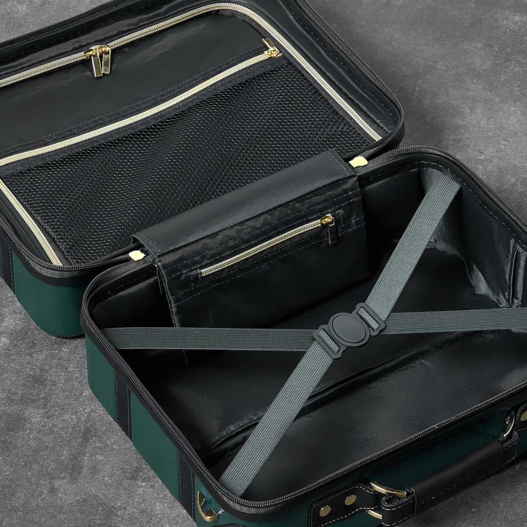 Vintage Set of 4 Suitcases in Emerald Green