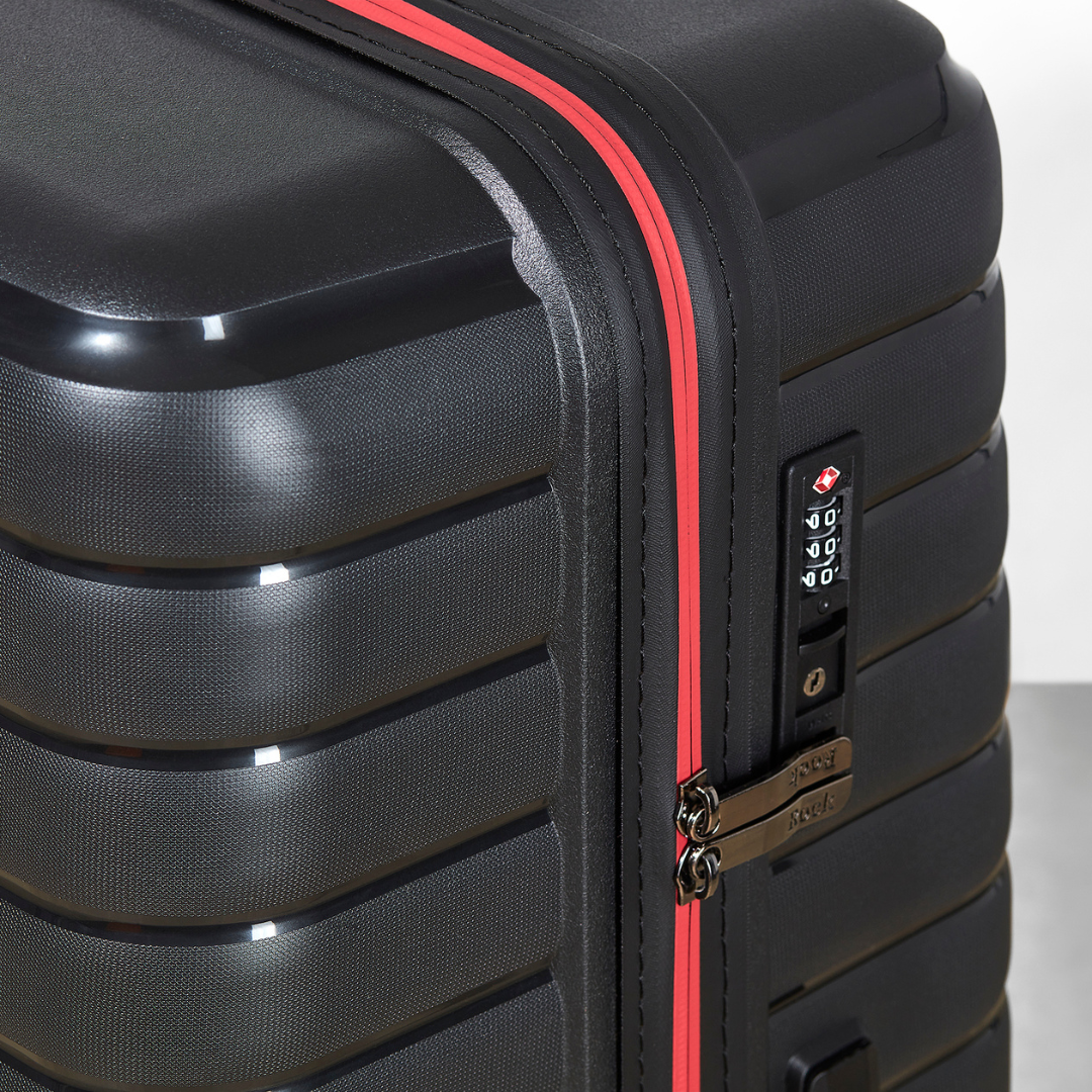 Hydra-Lite Medium Suitcase in Black