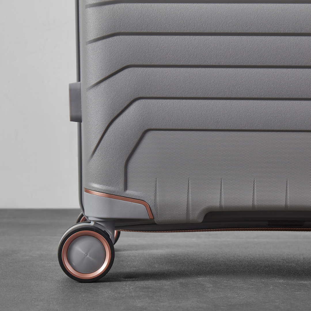Astrid Medium Suitcase in Grey