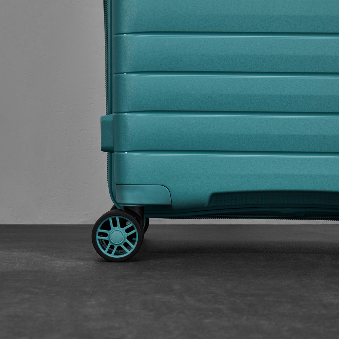 Palma Small Suitcase in Seafoam
