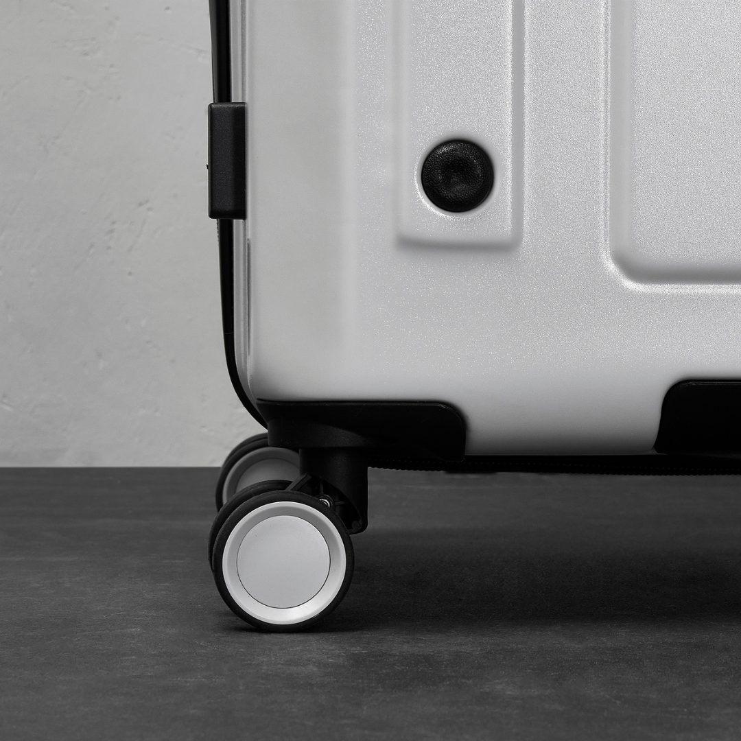 Alpine Small Suitcase in White