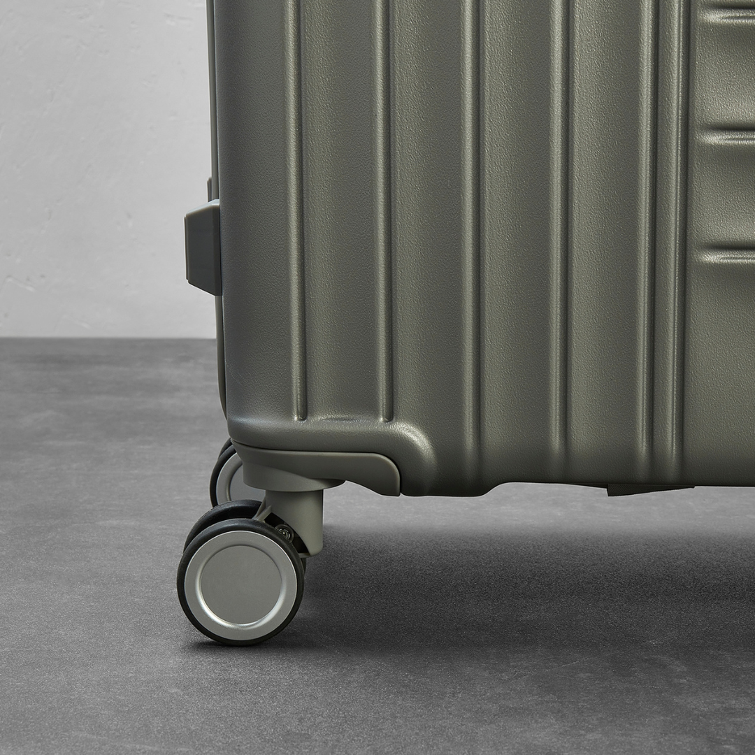 Aspen Small Suitcase in Charcoal