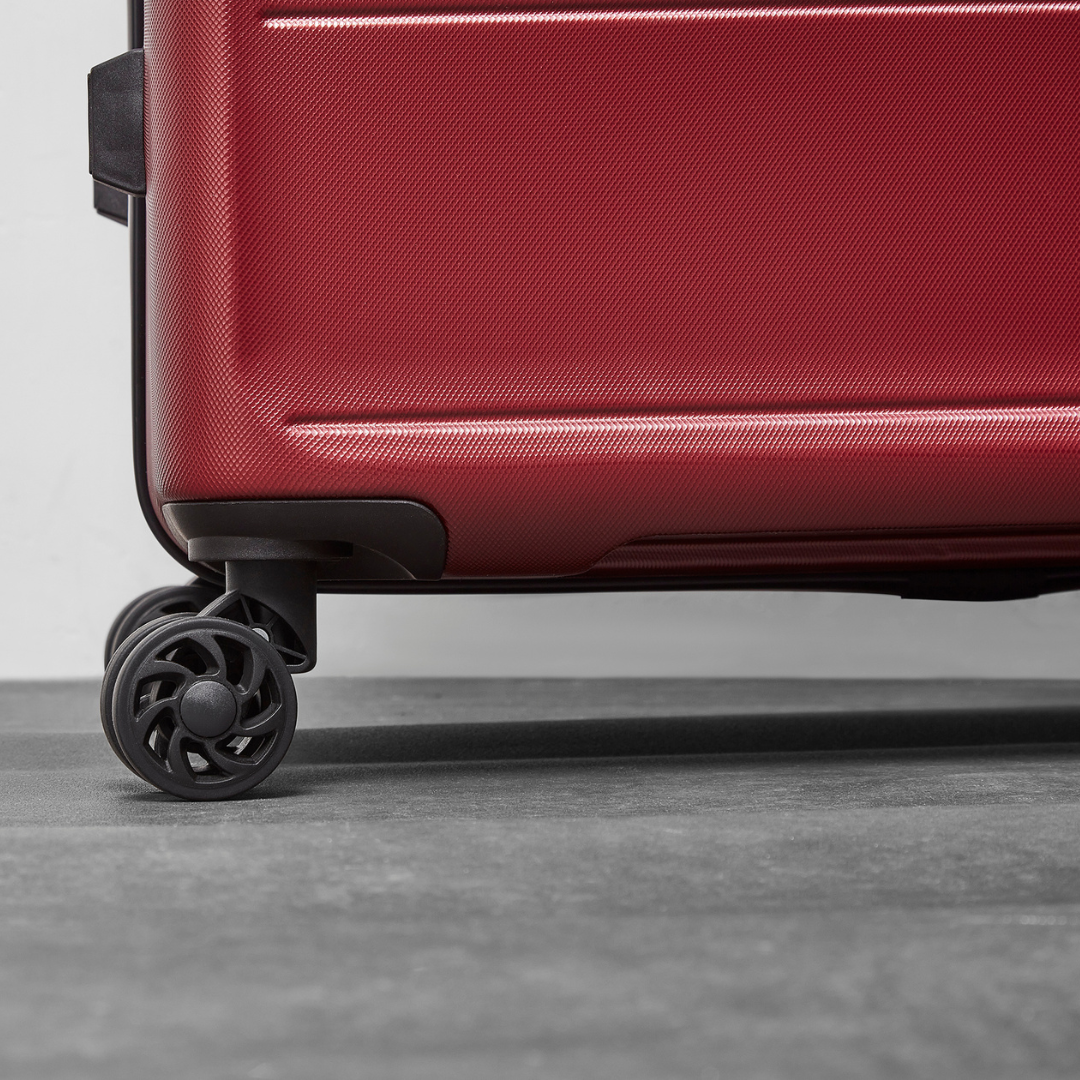 Lincoln Medium Suitcase in Burgundy