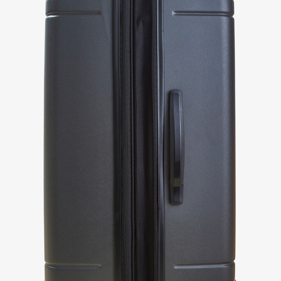 Genesis Large Suitcase in Charcoal