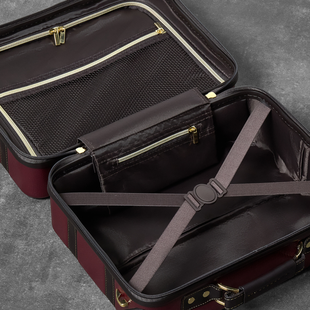 Vintage Set of 4 Suitcases in Burgundy