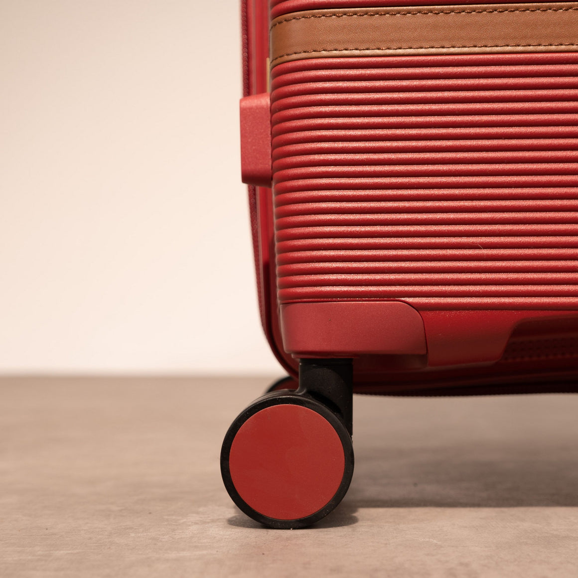 Medina Large Suitcase in Chilli Red