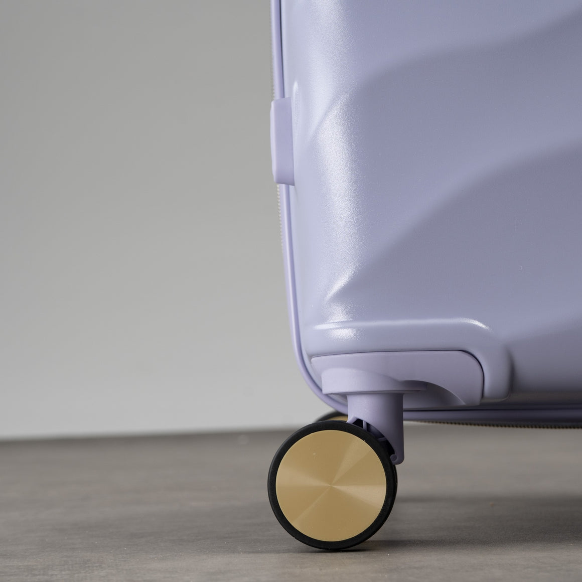 Sahara Large Suitcase in Lilac Sunrise