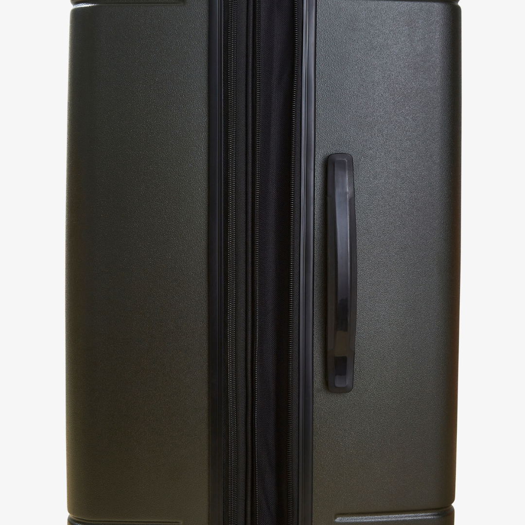 Genesis Medium Suitcase in Charcoal