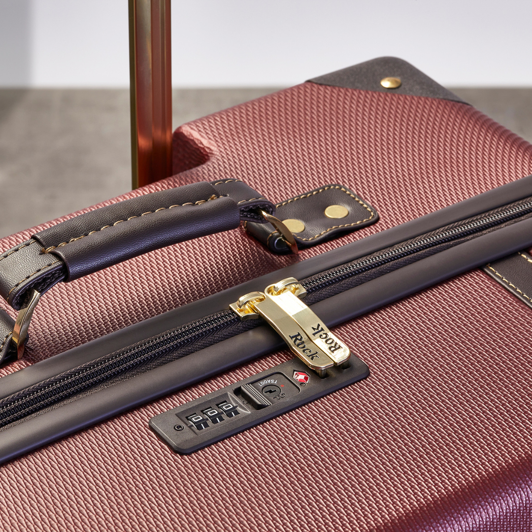 Vintage Set of 4 Suitcases in Burgundy
