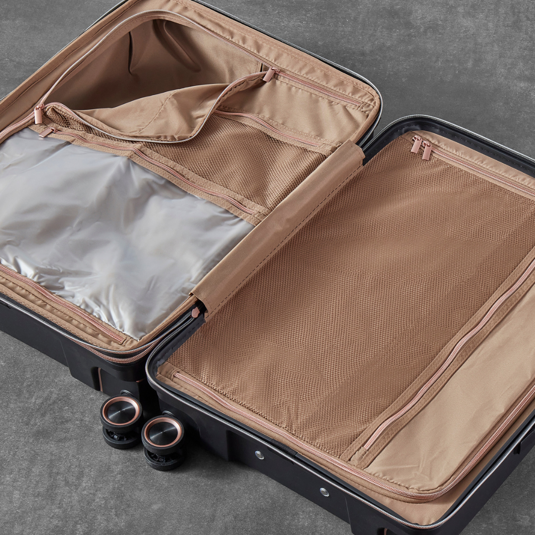 Astrid Small Suitcase in Black