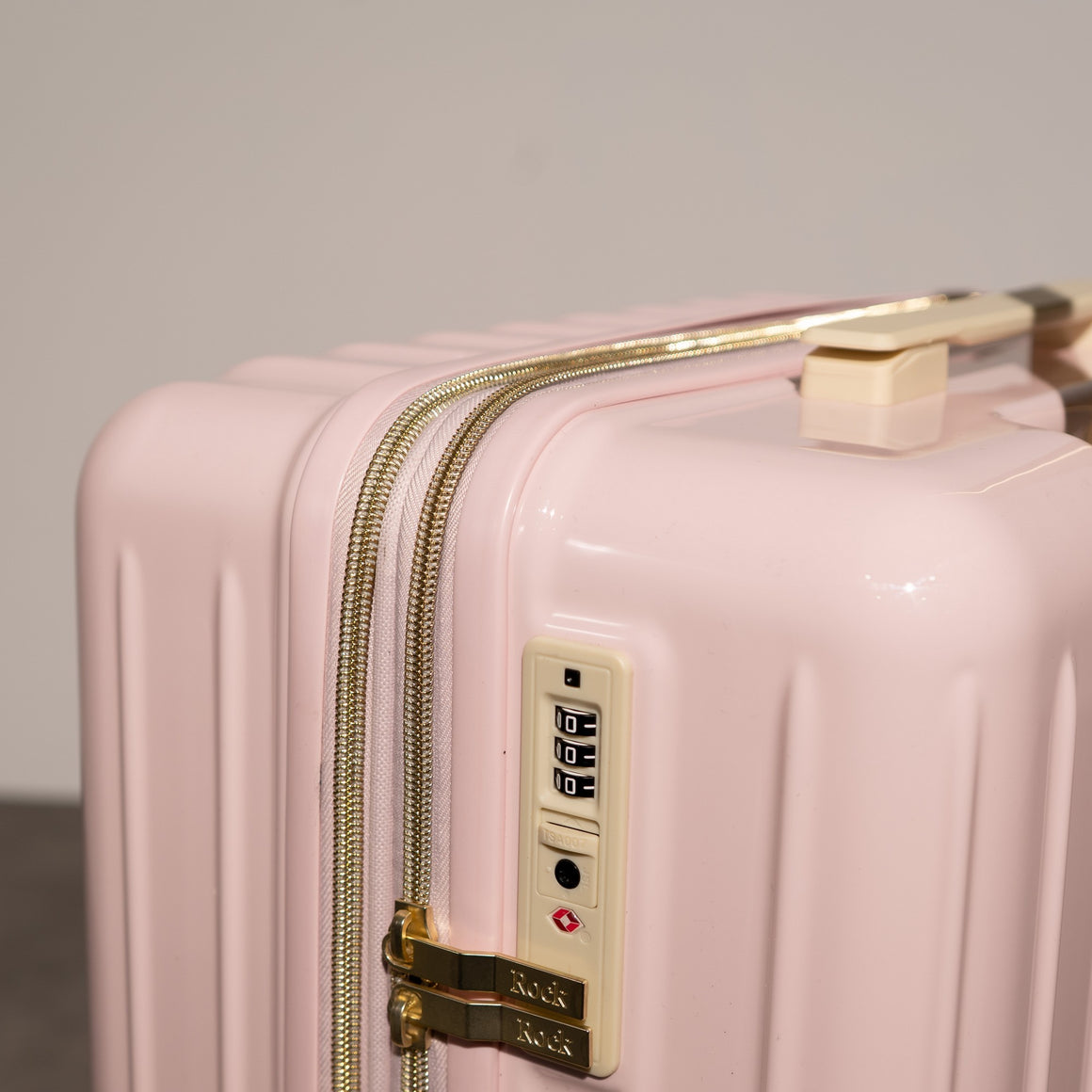Primrose Medium Suitcase in Baby Pink