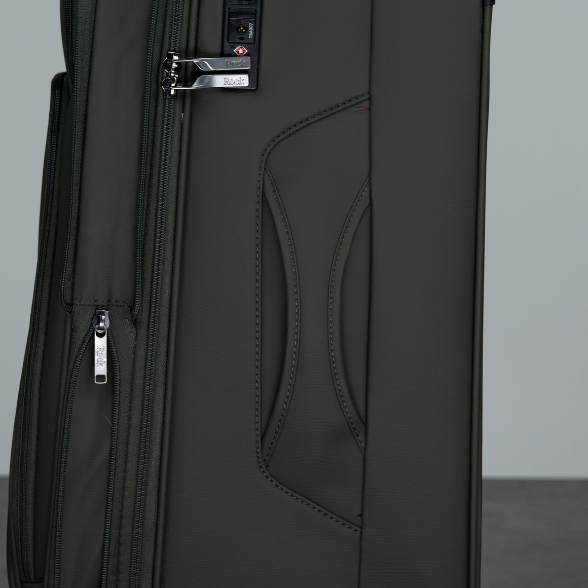 Vitality Extra Large Suitcase in Khaki