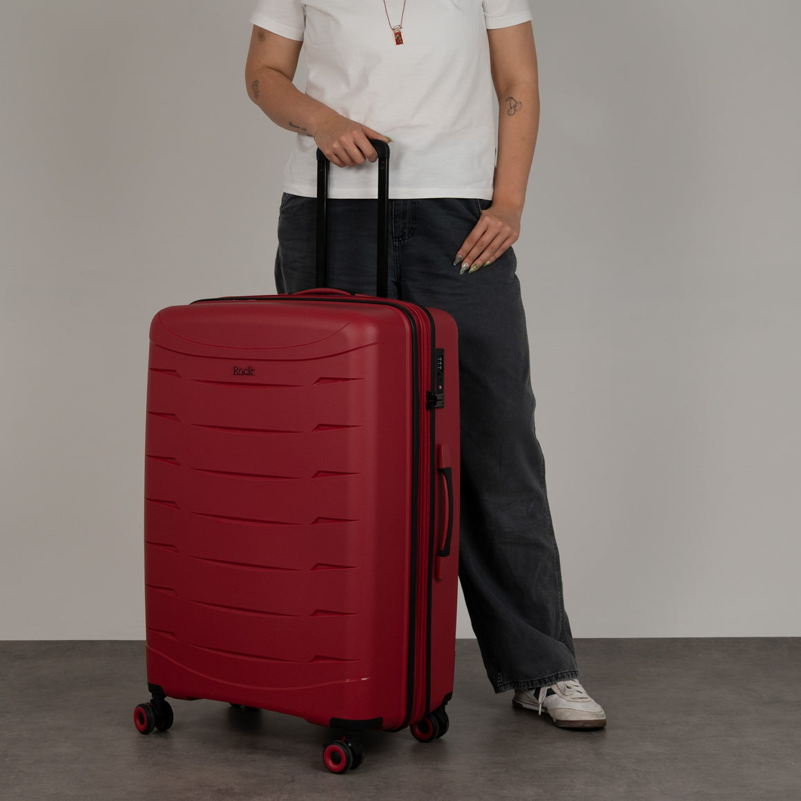 Resilient Set of 3 Suitcases in Red