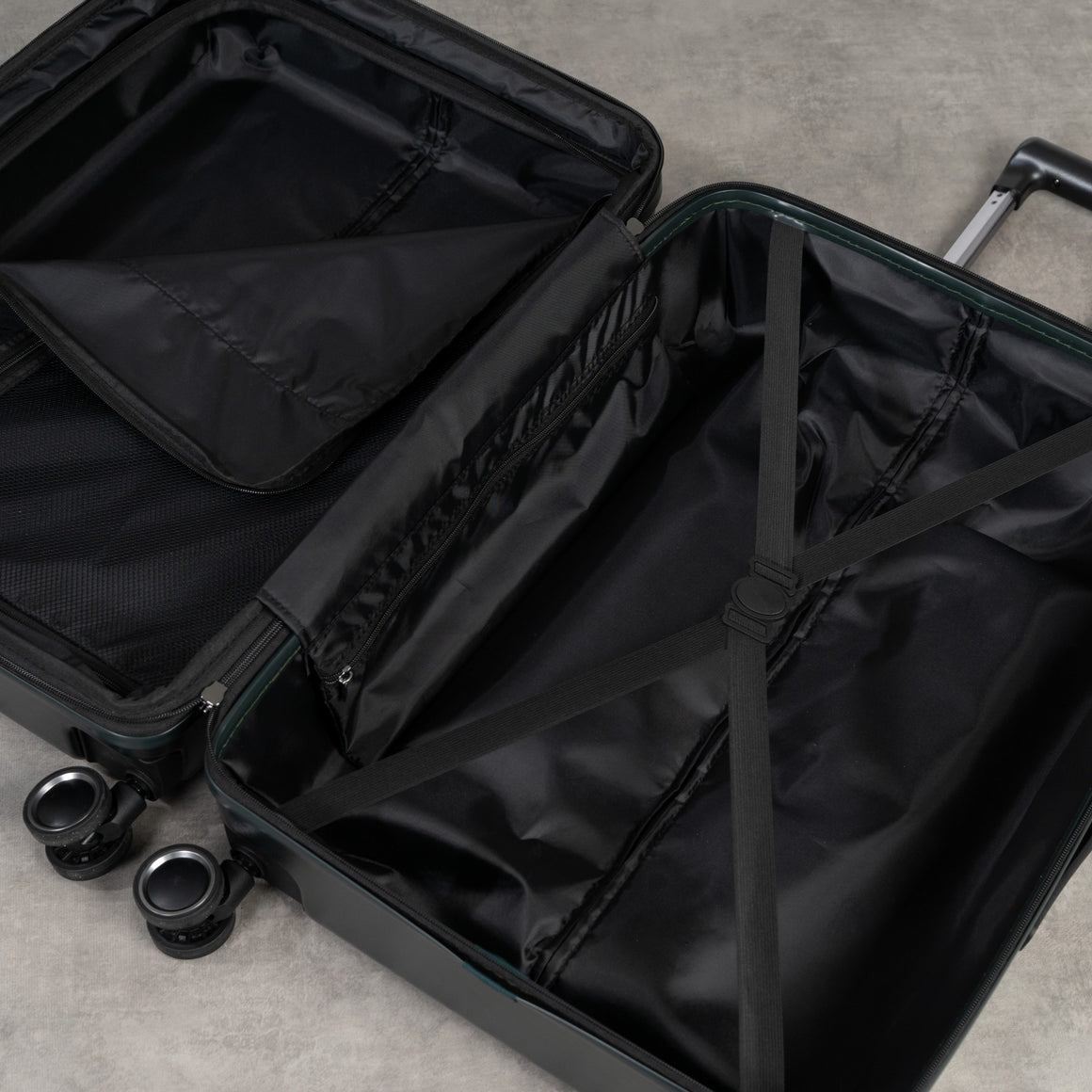 Legacy Small Suitcase in Green