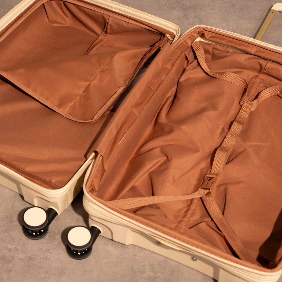Medina Large Suitcase in Ginger Cream