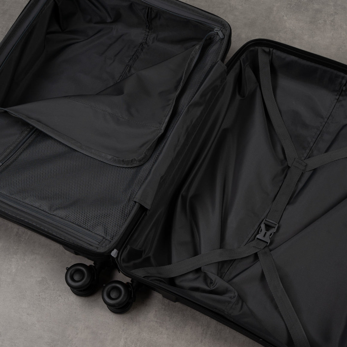 Resilient Medium Suitcase in Black
