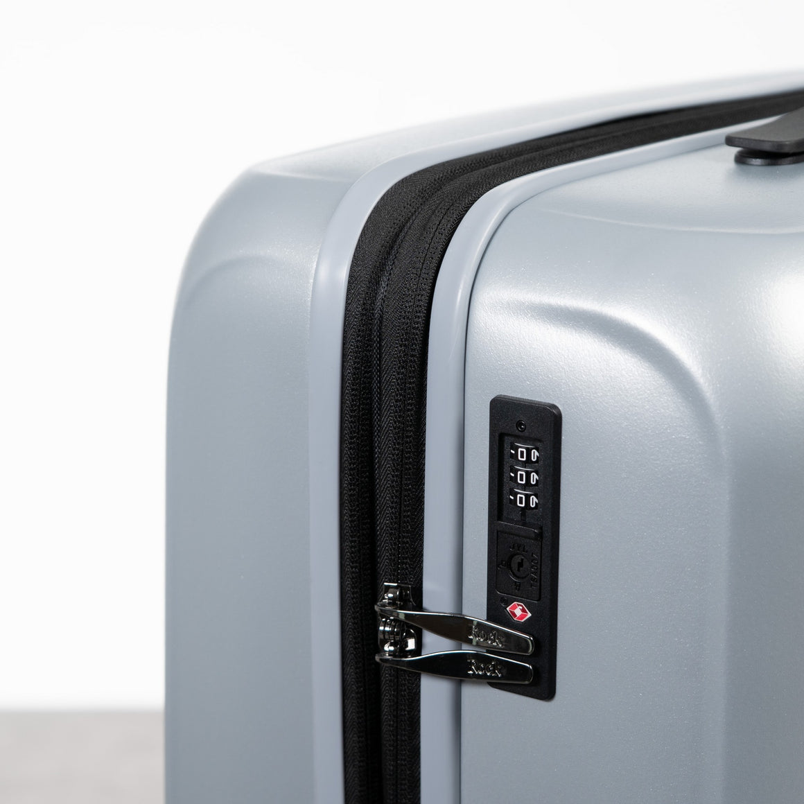 Legacy Large Suitcase in Silver