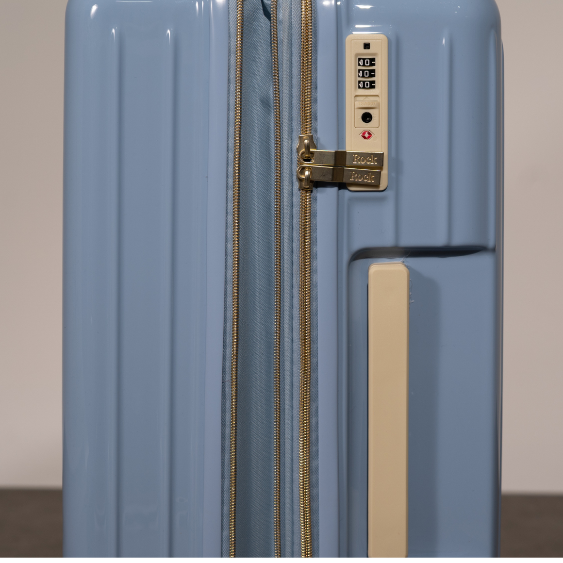 Primrose Medium Suitcase in Blue