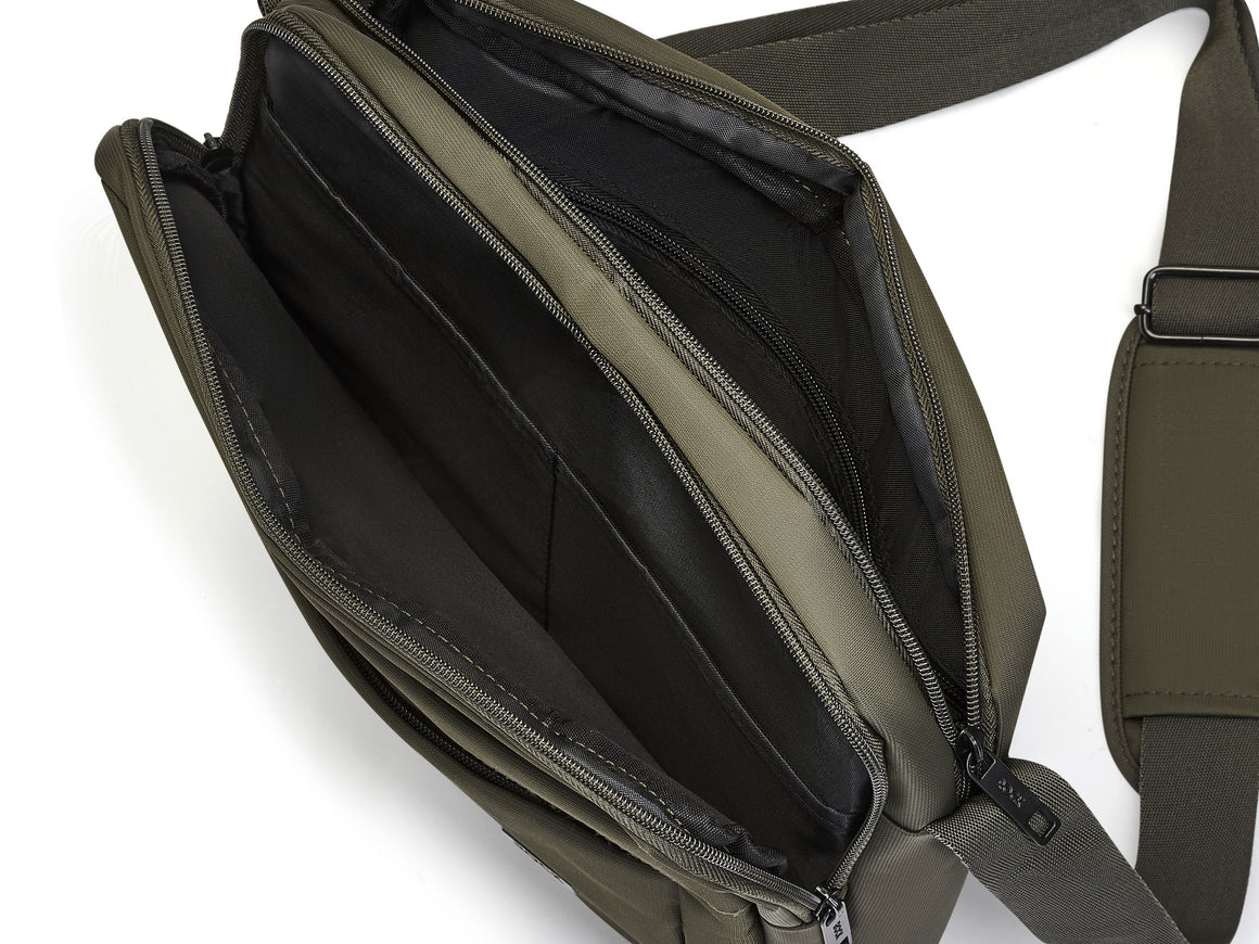 Platinum Flight Bag in Olive Green