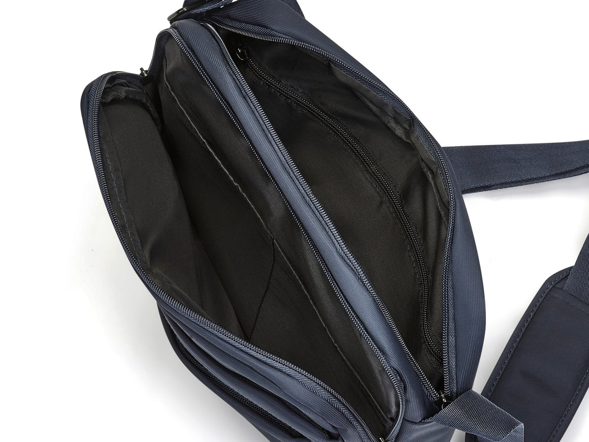 Platinum Flight Bag in Navy