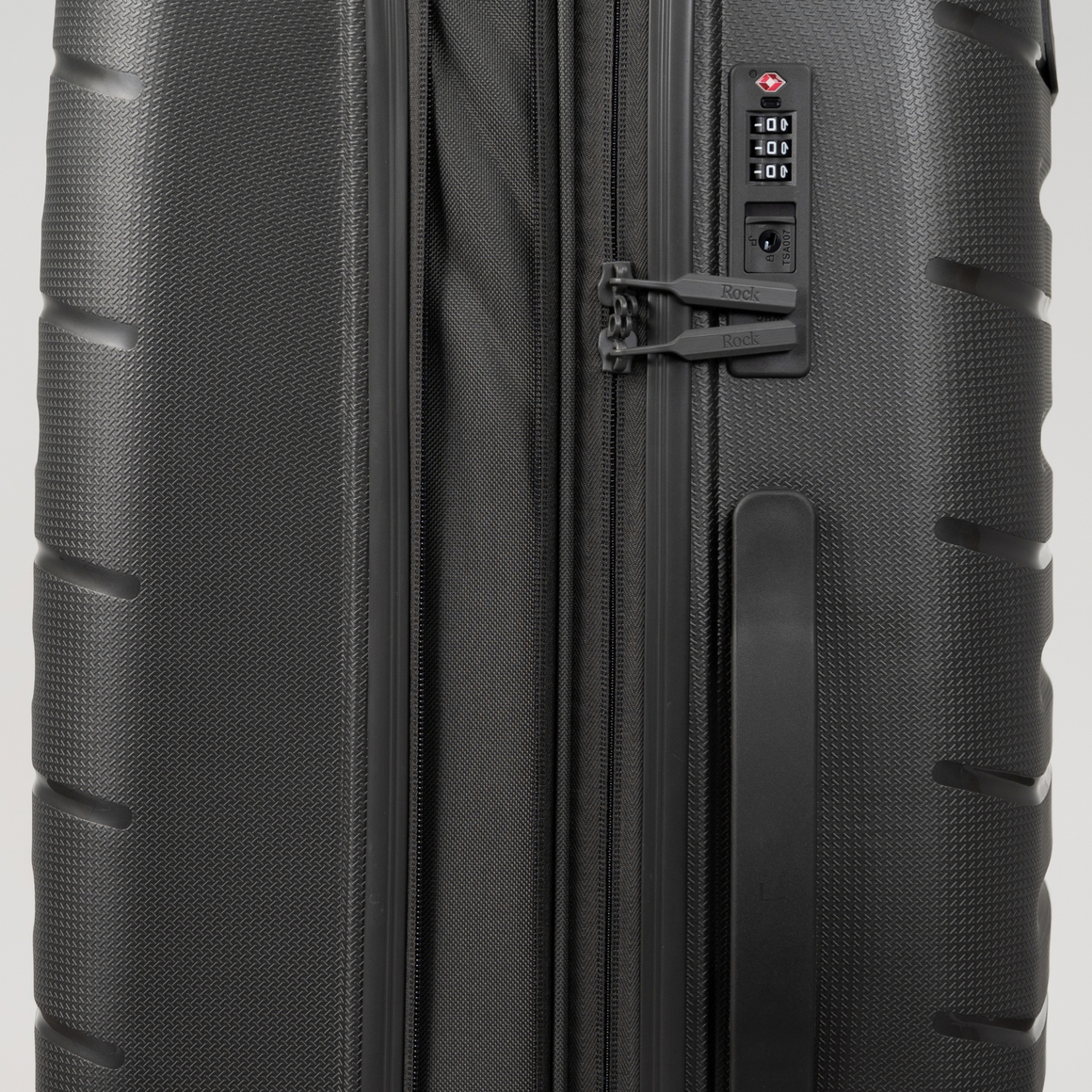 Brisbane Medium Suitcase in Charcoal