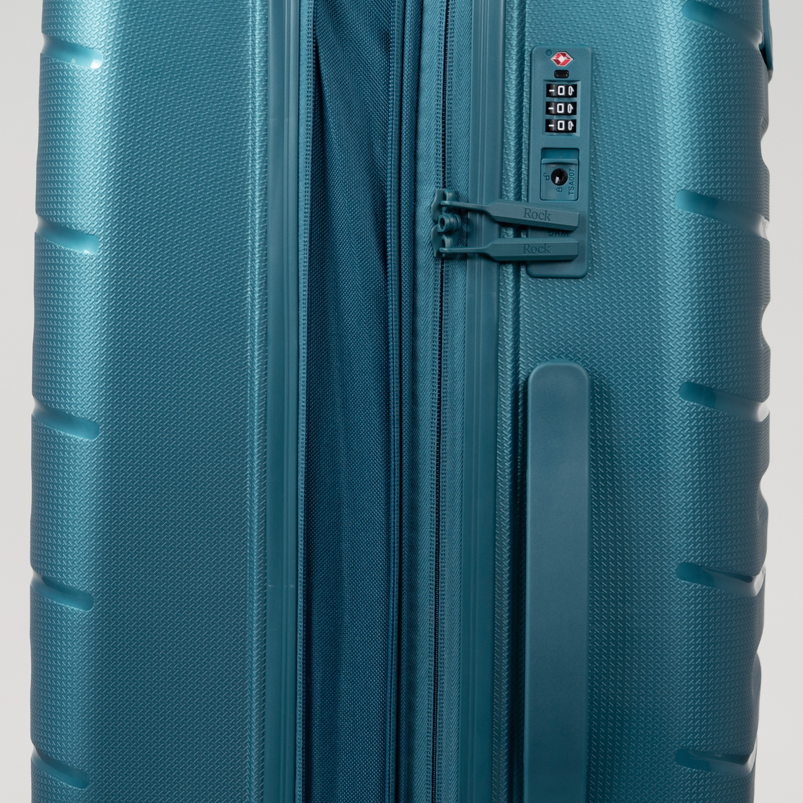 Brisbane Medium Suitcase in Teal
